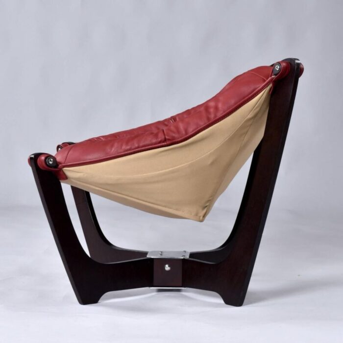 odd knutsen ruby luna chair master