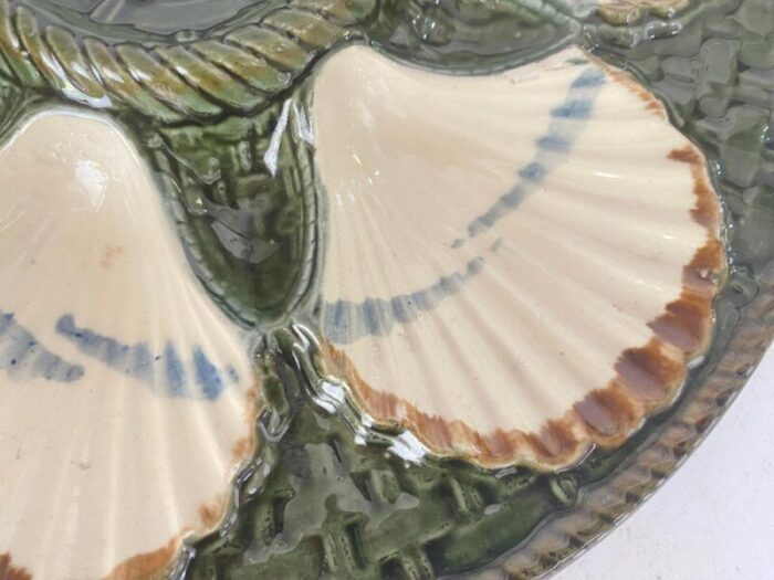 oyster plates in green and white majolica from longchamp 19th century set of 2 8