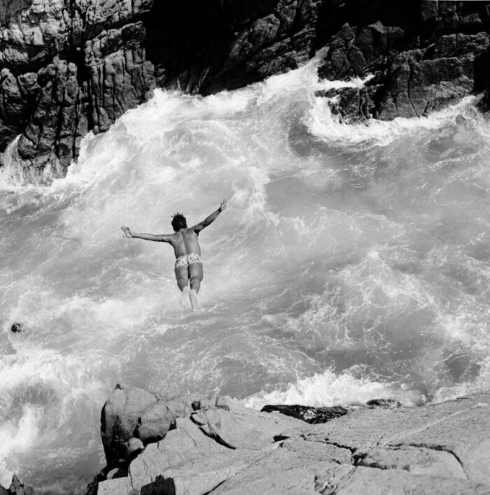 pacific diver 1950s silver gelatin fibre print 1547