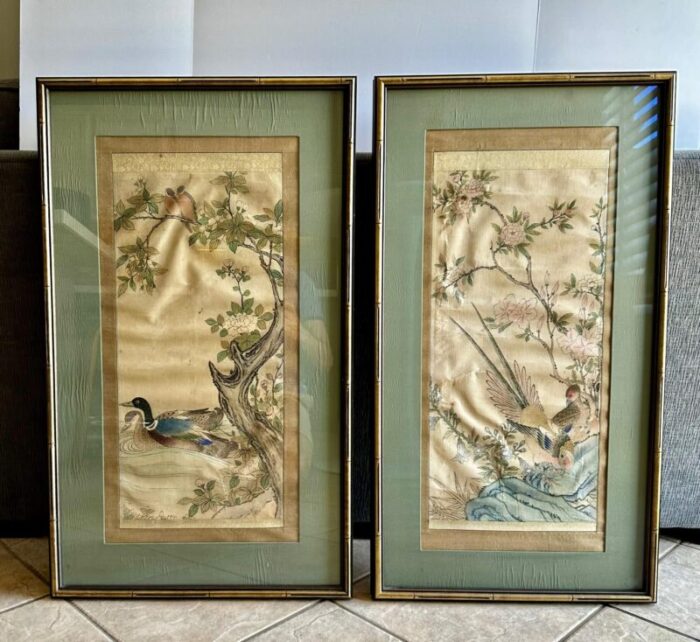 pair chinese silk scroll framed paintings 1000