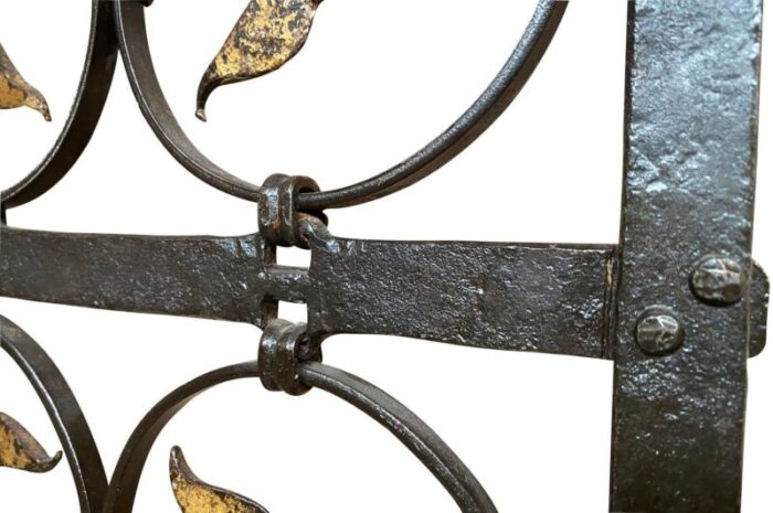 pair of 17th century italian iron gates 0028