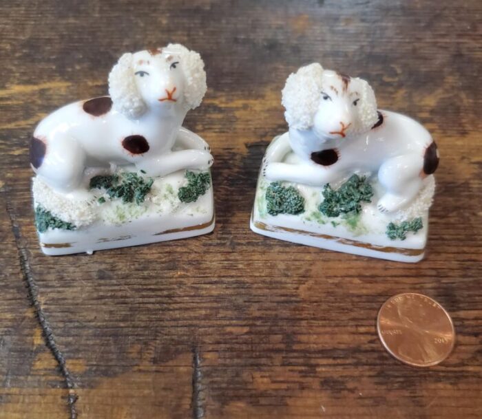 pair of 18th century chelsea porcelain miniture dogs 6254