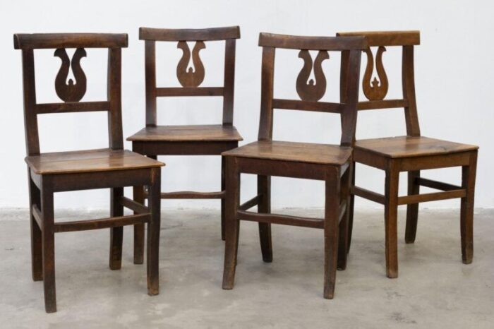 rustic lira chairs in walnut set of 4 6986