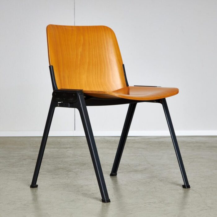 serie k chair by roberto lucci and paolo orlandini for velca 3702