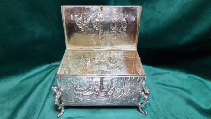 silver box with lockable lid 19th century gilt interior from georg roth co hanau 1700s 10