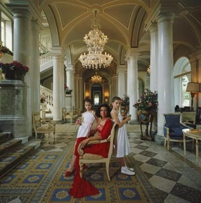 slim aarons droulers and daughters estate stamped photographic print 1984 2020s 9892