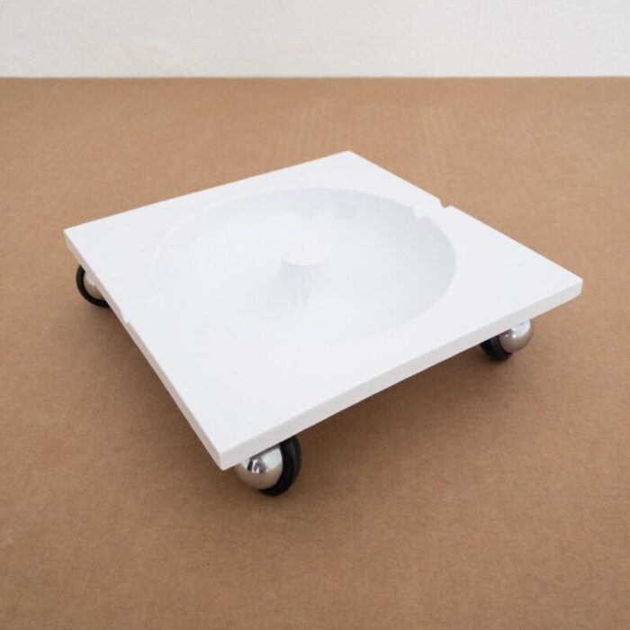 square plastic ashtray with wheels by renzo mori italy 1970s 2