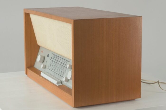 table receiver ts 3 by herbert hirche for braun germany 1957 4