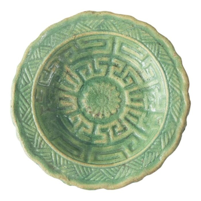 tang style green glazed molded plate 1