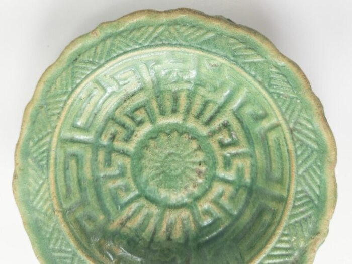 tang style green glazed molded plate 3