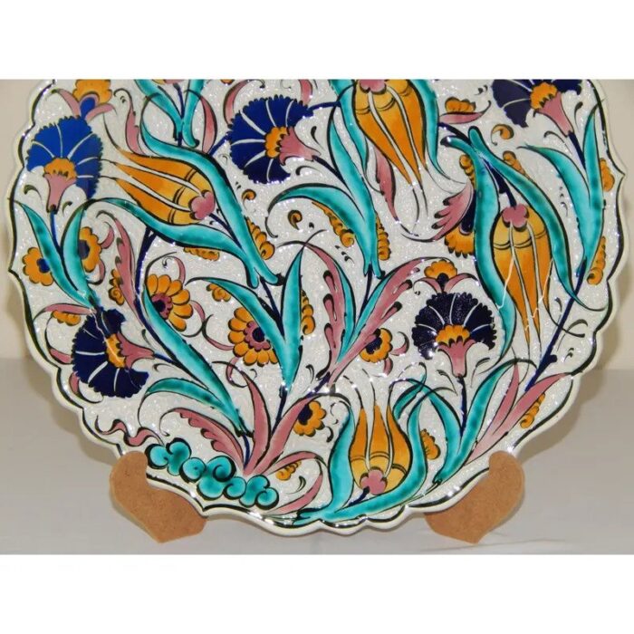 traditional turkish iznik pottery platter with tulip design 2