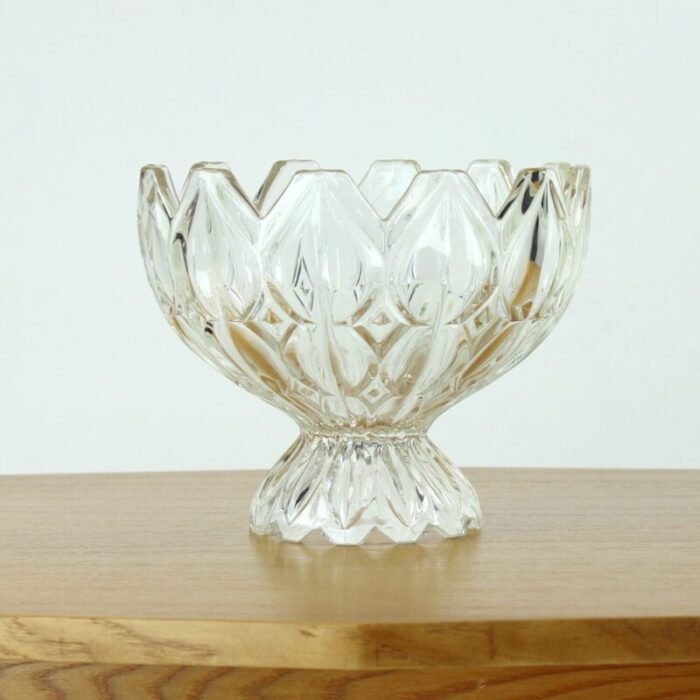 tulip collection pressed glass bowl 1957 8