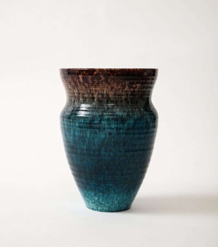 vase by accolay pottery 0971