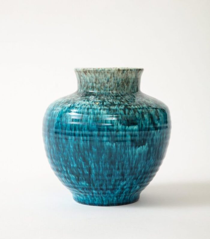 vase by accolay pottery 3922