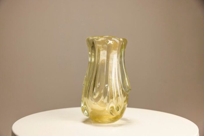 vase model 3627 in topaz gold induto by flavio poli for seguso vetri darte 1937 2524