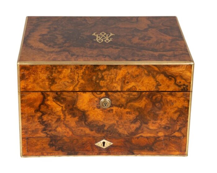 victorian burl walnut gentlemans dressing box 1487