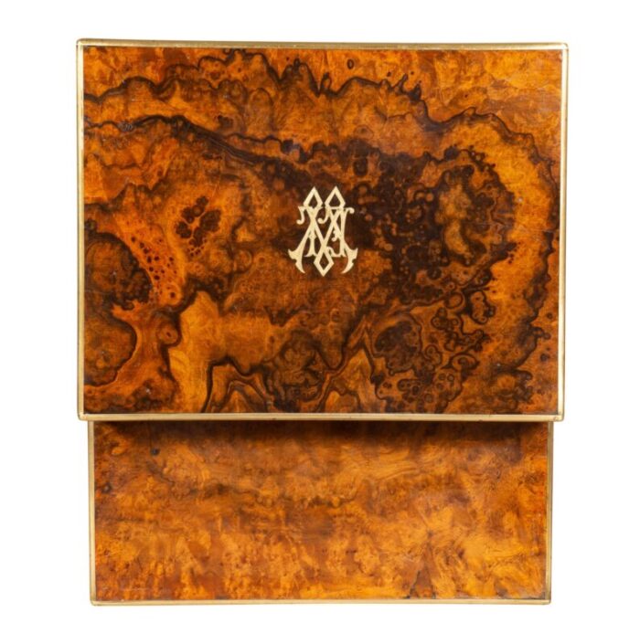 victorian burl walnut gentlemans dressing box 8994