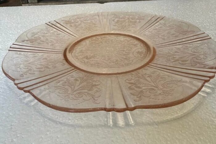 vintage 1930s pink depression glass platter american sweetheart cake plate 8909