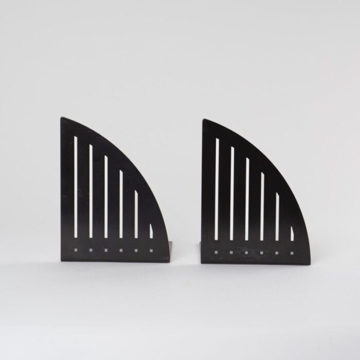 vintage black metal triangular grill bookend pair spectrum designs cleveland 3578