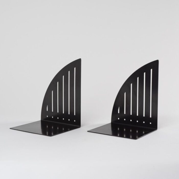 vintage black metal triangular grill bookend pair spectrum designs cleveland 6162