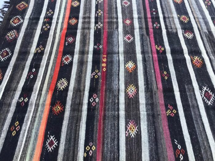 vintage boho kilim rug 1980s 5447