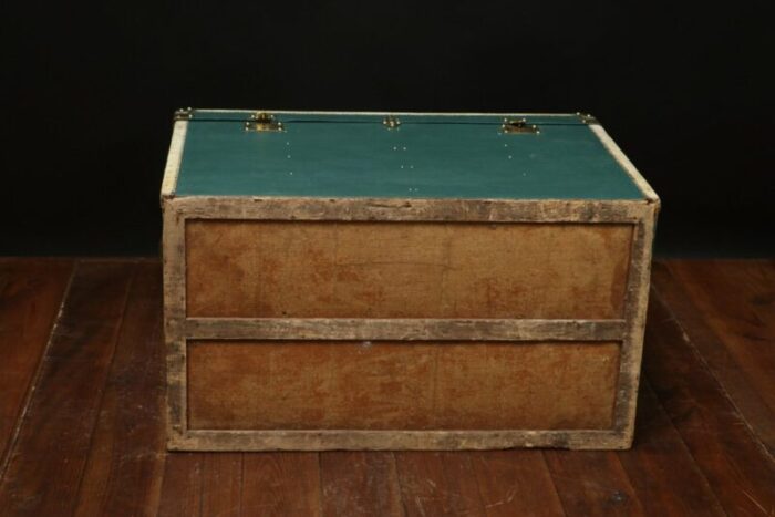 vintage green mail trunk 5