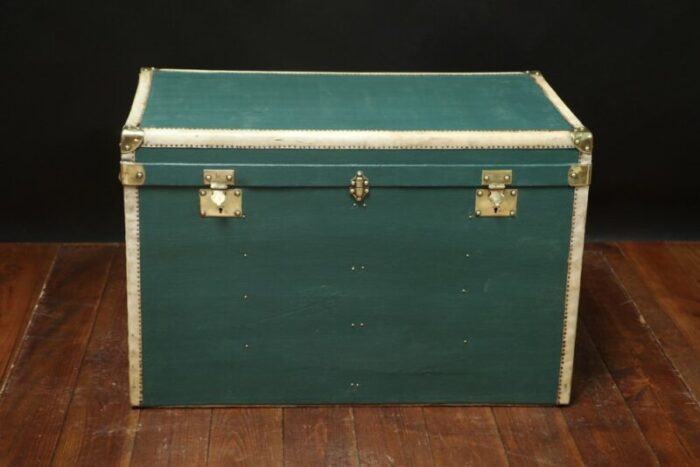 vintage green mail trunk 7