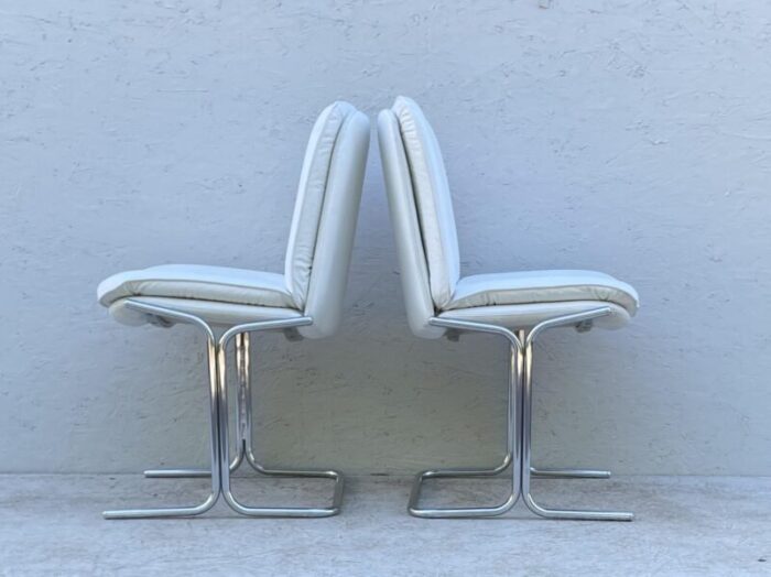 white leather and chrome dining chairs 1970s set of 2 1617