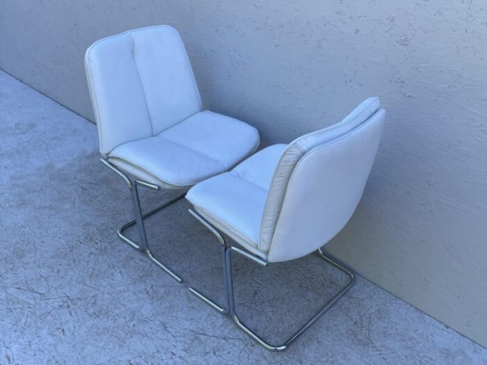 white leather and chrome dining chairs 1970s set of 2 9548