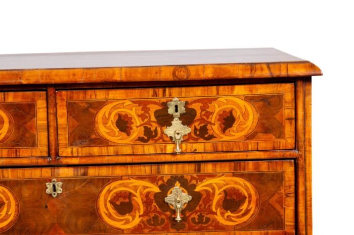 william and mary walnut and oyster veneer chest of drawers 5781