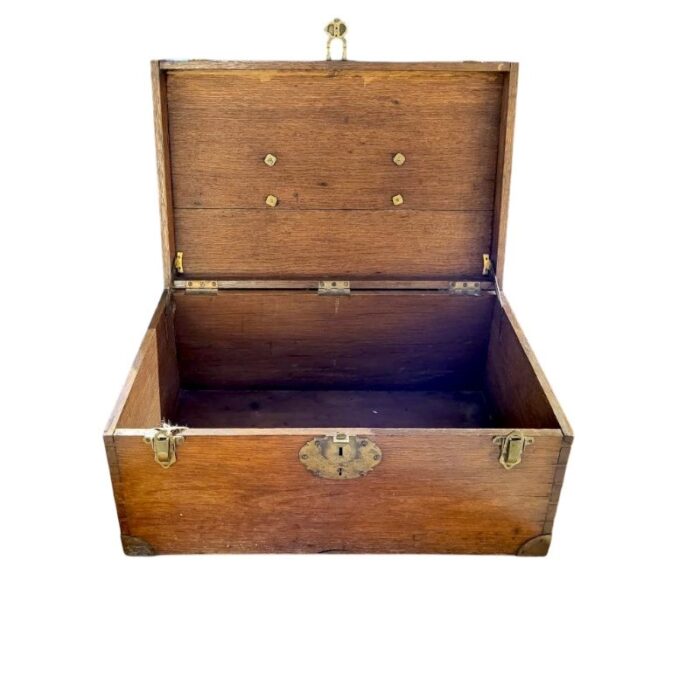 wooden trunk with locks 4