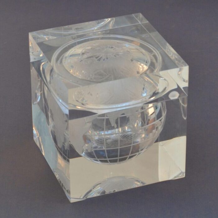 world globe acrylic cube ice bucket by alessandro albrizzi 1960s 10