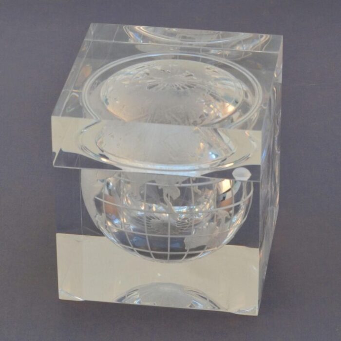 world globe acrylic cube ice bucket by alessandro albrizzi 1960s 12